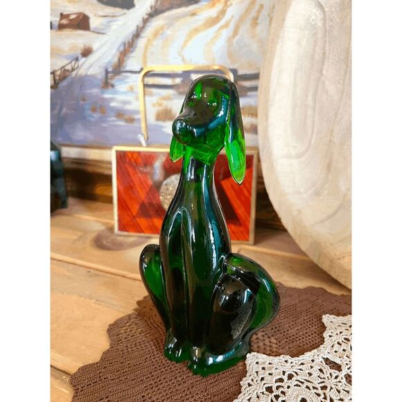 Viking Glass Mould Epic Dog Figurine Shiny Green Glass Hound by Mosser Glass 8 I - Picture 5 of 5